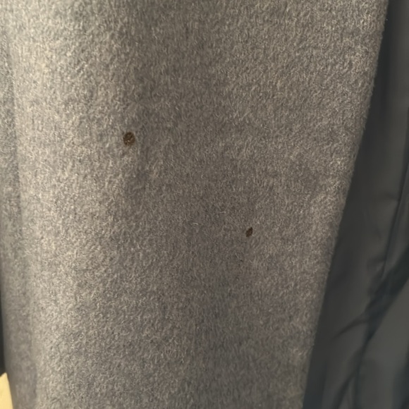 coats - Picture 2 of 6